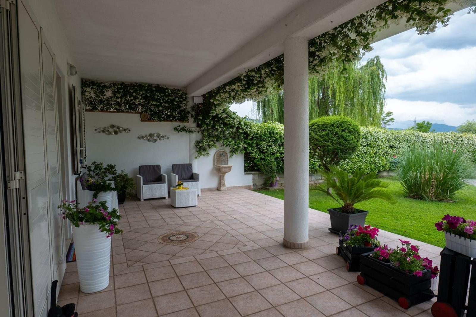 Villa Parco Delle Rose Sulmona Exterior foto