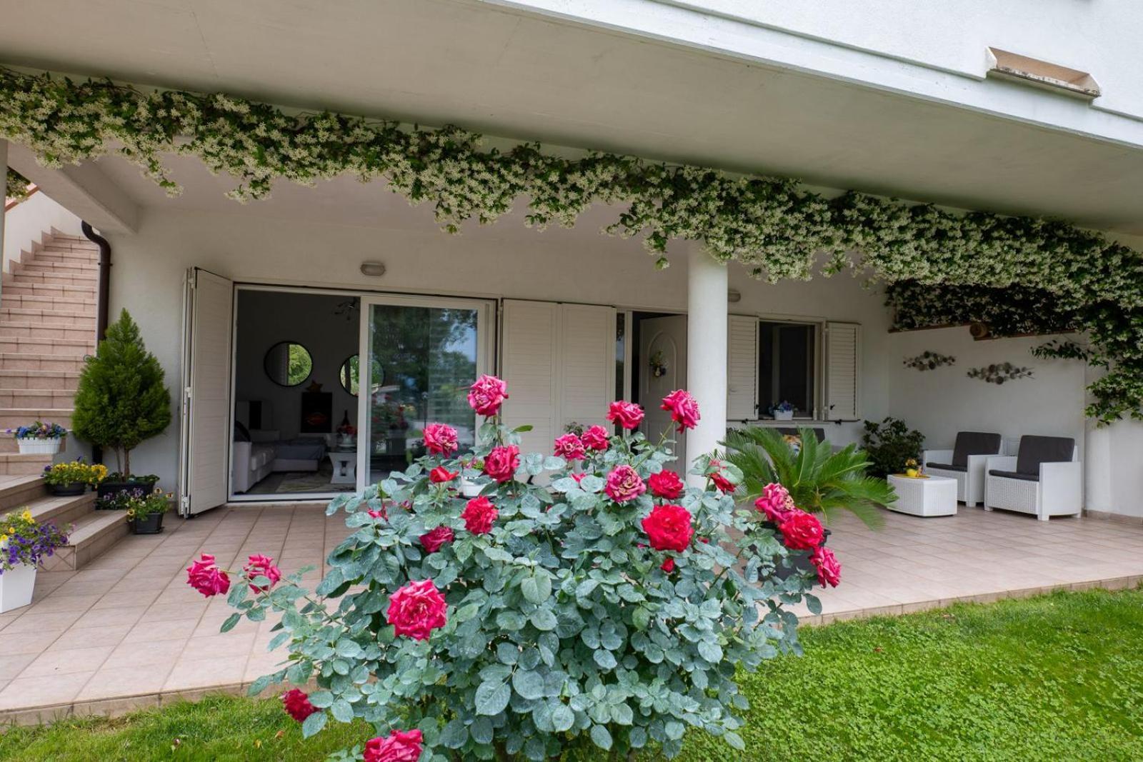 Villa Parco Delle Rose Sulmona Exterior foto